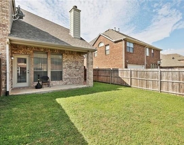 8778 Fisher Drive - Photo Thumbnail 16
