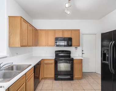 1350 S Greenfield Road - Photo Thumbnail 3