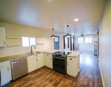 118 Park Drive - Photo Thumbnail 5