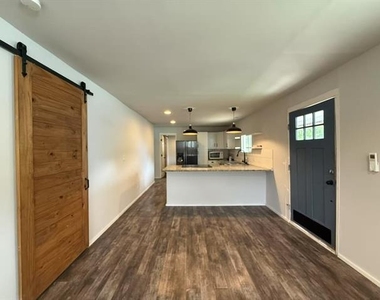118 Park Drive - Photo Thumbnail 13