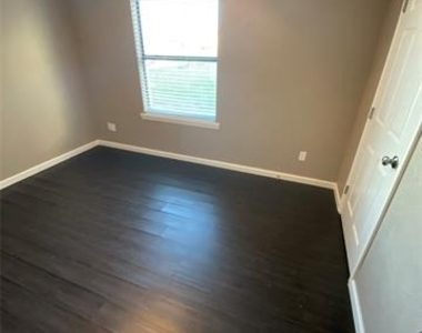 141 W Canton Street - Photo Thumbnail 4