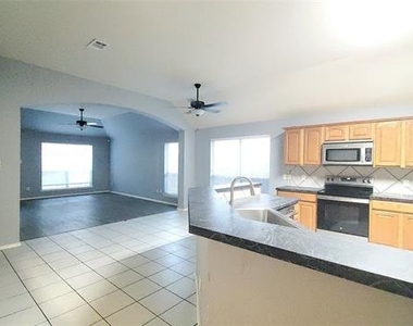 2636 Cumberland Trail - Photo Thumbnail 9