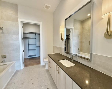 8119 Douglas Avenue - Photo Thumbnail 19