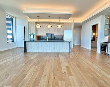 8119 Douglas Avenue - Photo Thumbnail 6