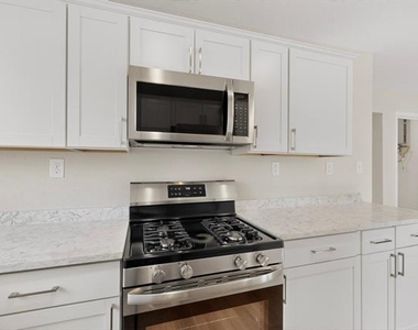 2506 Hillsboro Avenue - Photo Thumbnail 13
