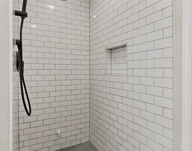 2506 Hillsboro Avenue - Photo Thumbnail 25