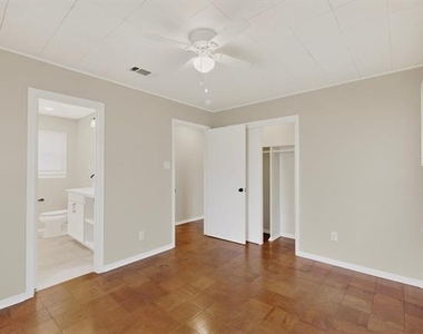 2506 Hillsboro Avenue - Photo Thumbnail 16
