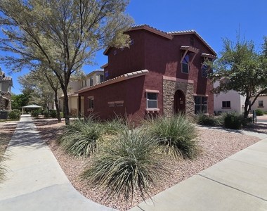 14743 N 177th Avenue - Photo Thumbnail 4