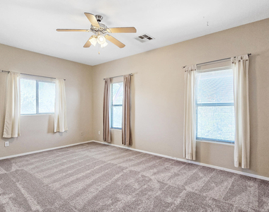 14743 N 177th Avenue - Photo Thumbnail 21