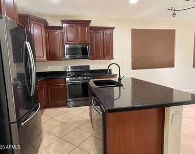 30204 N 73rd Avenue - Photo Thumbnail 4