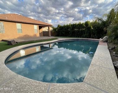 30204 N 73rd Avenue - Photo Thumbnail 26
