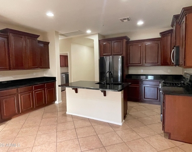 30204 N 73rd Avenue - Photo Thumbnail 2