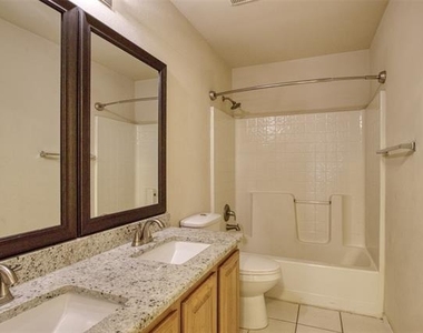 3408 Paradise Valley Drive - Photo Thumbnail 16
