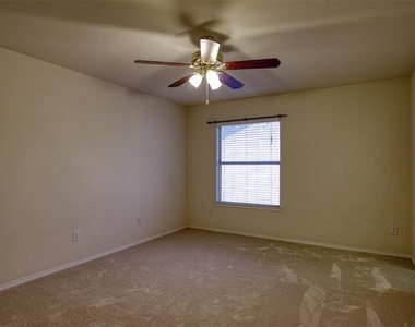 3408 Paradise Valley Drive - Photo Thumbnail 18