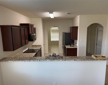 6209 Obsidian Creek Drive - Photo Thumbnail 3