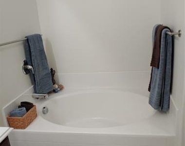 6209 Obsidian Creek Drive - Photo Thumbnail 15