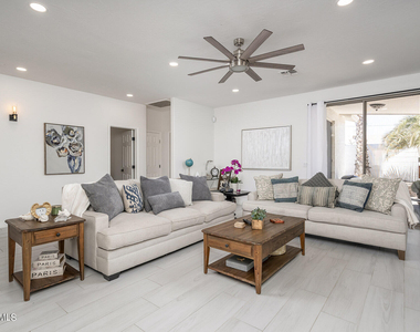 1036 E Susan Lane - Photo Thumbnail 1
