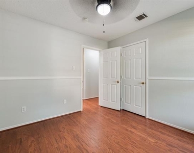 9139 Grand Canal Drive - Photo Thumbnail 20