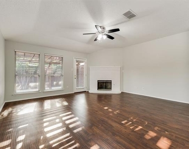 9139 Grand Canal Drive - Photo Thumbnail 8