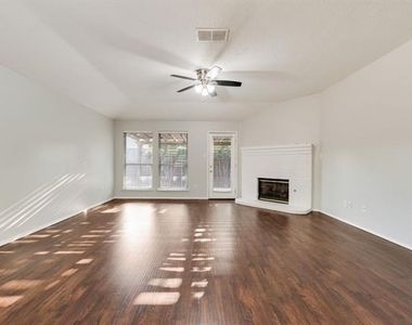 9139 Grand Canal Drive - Photo Thumbnail 7