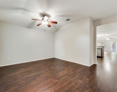 9139 Grand Canal Drive - Photo Thumbnail 4
