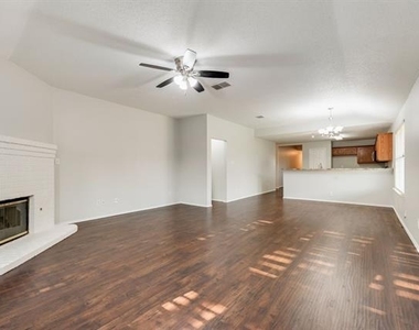 9139 Grand Canal Drive - Photo Thumbnail 9