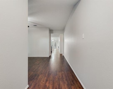 9139 Grand Canal Drive - Photo Thumbnail 3