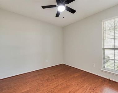 9139 Grand Canal Drive - Photo Thumbnail 19