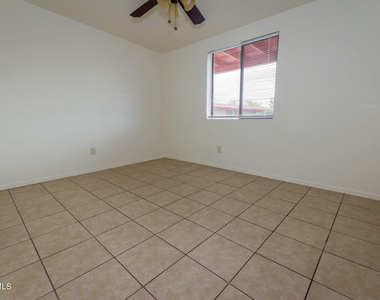 3799 E Foothills Drive - Photo Thumbnail 13