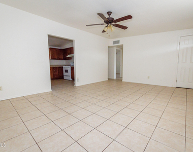 3799 E Foothills Drive - Photo Thumbnail 5