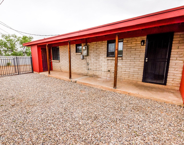 3799 E Foothills Drive - Photo Thumbnail 19