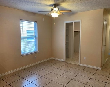 4854 Waterford Drive - Photo Thumbnail 9
