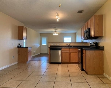 4854 Waterford Drive - Photo Thumbnail 4