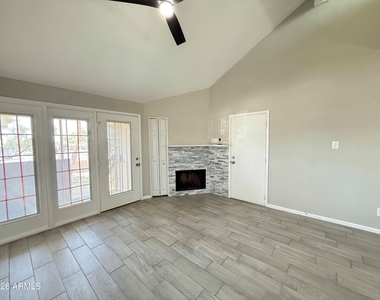 4901 S Calle Los Cerros Drive - Photo Thumbnail 1