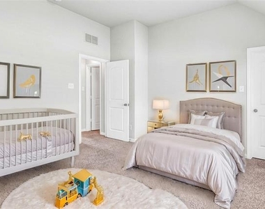 631 Kirby Drive - Photo Thumbnail 11