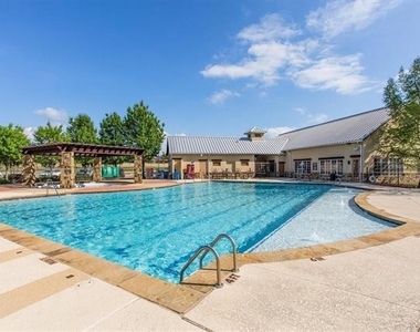 631 Kirby Drive - Photo Thumbnail 20