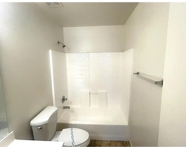11821 W Laurel Lane - Photo Thumbnail 15