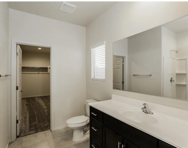 25357 W Chipman Road - Photo Thumbnail 11