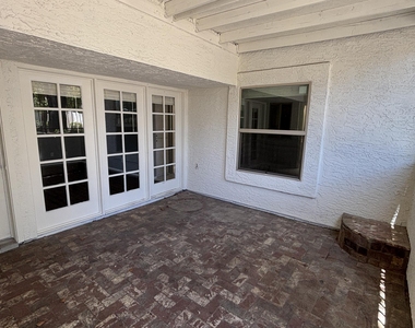 15801 N 29th Street - Photo Thumbnail 2