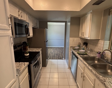 15801 N 29th Street - Photo Thumbnail 7
