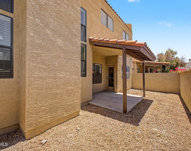2084 N Sunset Drive - Photo Thumbnail 30