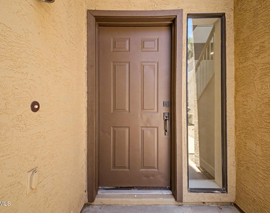 2084 N Sunset Drive - Photo Thumbnail 3