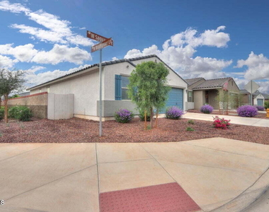 41575 W Saguaro Drive - Photo Thumbnail 1