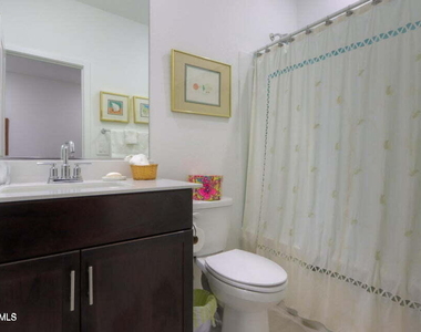 41575 W Saguaro Drive - Photo Thumbnail 13