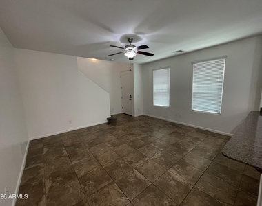 3365 E Constitution Drive - Photo Thumbnail 3