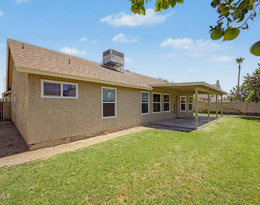 7733 W Pershing Avenue - Photo Thumbnail 26