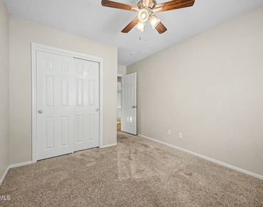 7733 W Pershing Avenue - Photo Thumbnail 20