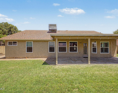 7733 W Pershing Avenue - Photo Thumbnail 27