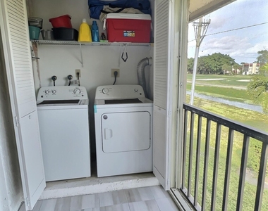 4682 E Lucerne Lakes Blvd Boulevard E - Photo Thumbnail 10