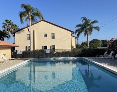 4682 E Lucerne Lakes Blvd Boulevard E - Photo Thumbnail 1